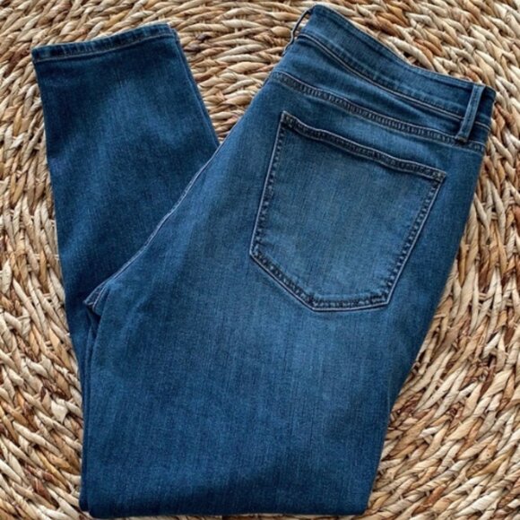 Ann Taylor The Skinny Ankle Curvy Fit Jeans - Picture 5 of 8